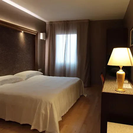 فندق Repubblica Marinara 4*